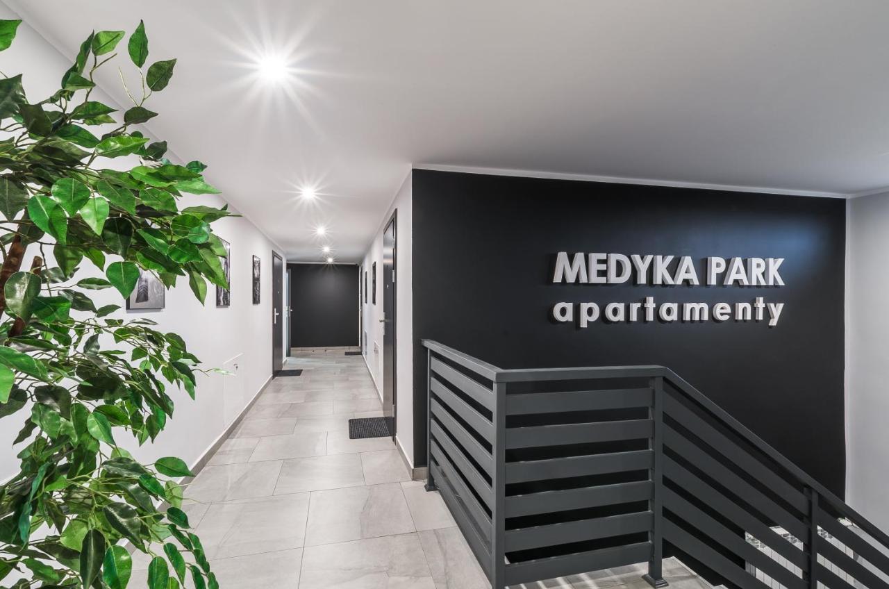 Apartamenty Medyka Park Esterno foto